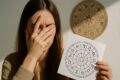 "non dare sempre la colpa al segno zodiacale: il vero motivo per cui ti nascondi dietro l'oroscopo"